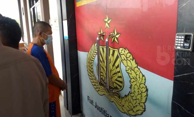 Oknum Wartawan di Jombang Rekam Anak Tiri saat Mandi, Lalu…