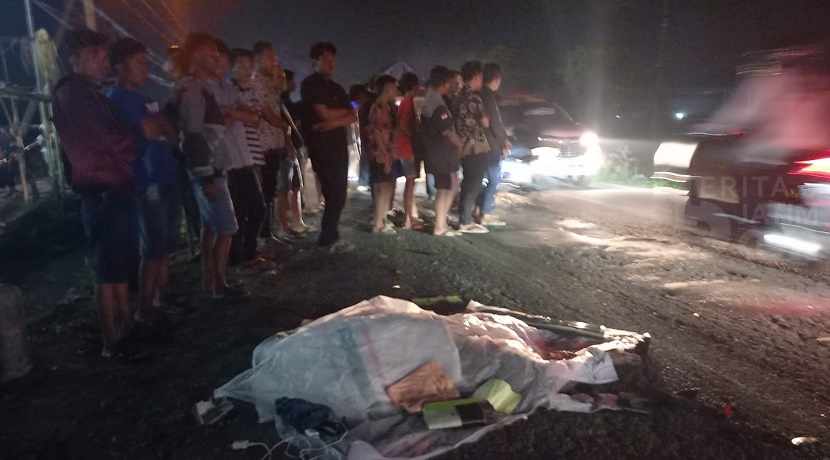 Usai Tabrak Jalan Berlubang, Pemotor asal Jombang Dilindas Mobil Kijang