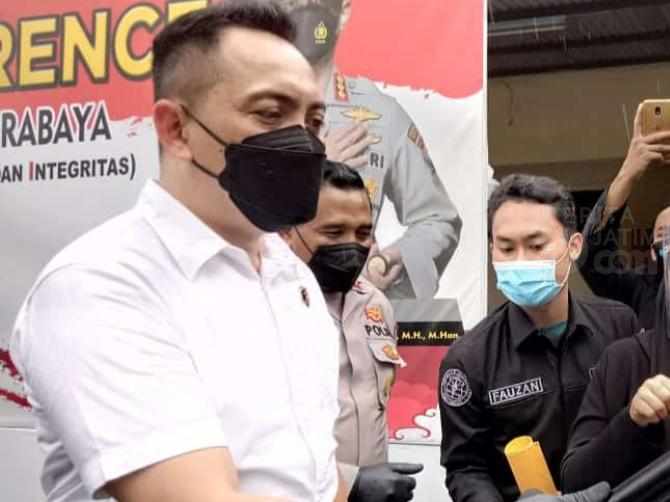 2 Anak Mantan Ketua Muaythai Jatim Dikabarkan Ditangkap Polisi karena Judi Online