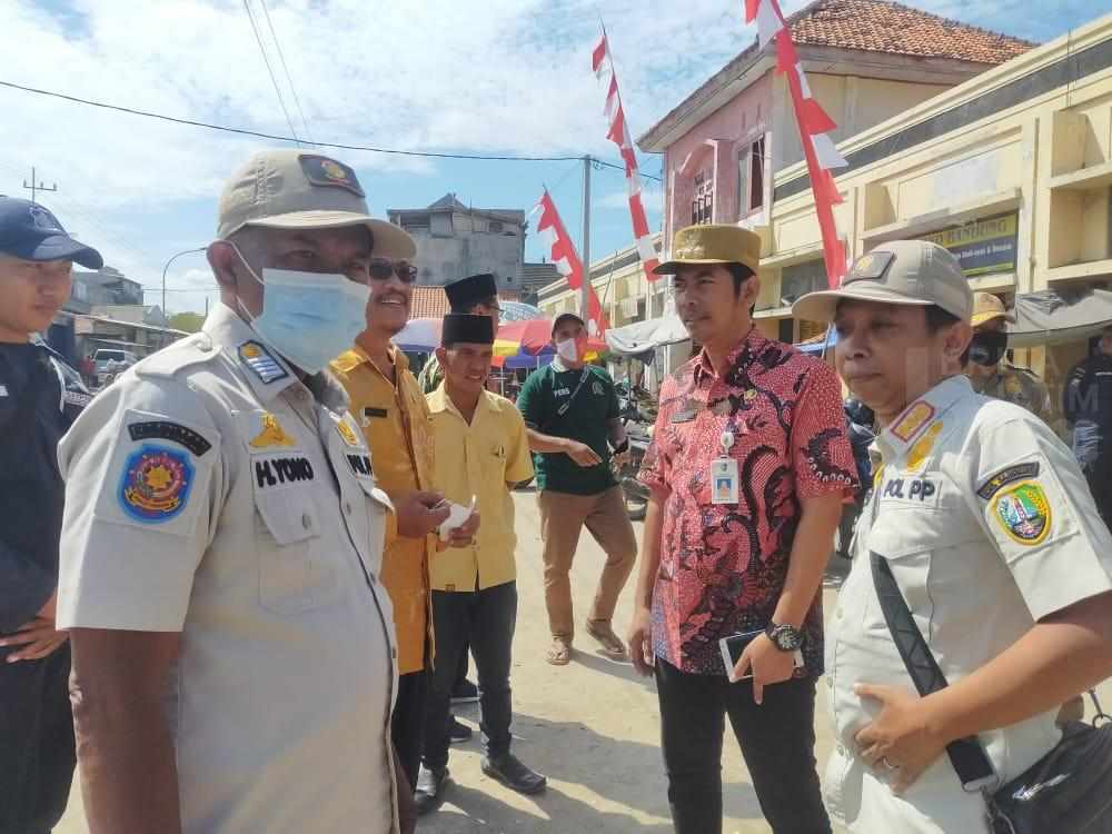 Disperindag Sampang Tertibkan Pedagang Pasar Camplong
