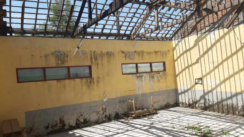 Siswa SDN di Ngawi Ini Terpaksa Belajar di Lorong Sekolah