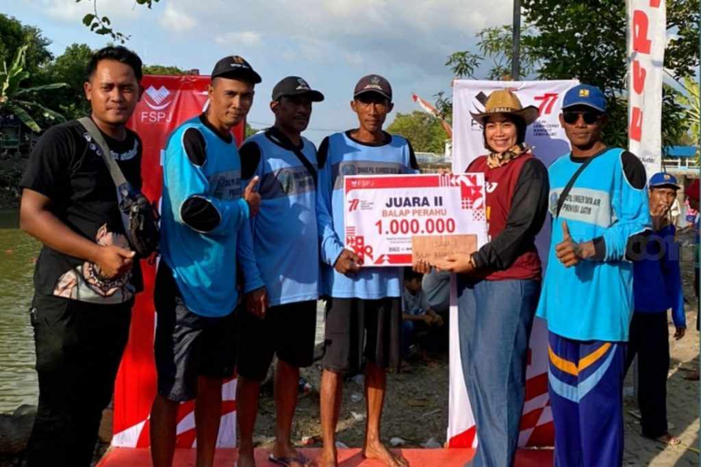 Seru dan Kocak, Lomba Balap Perahu Tradisional di Bengawan Solo Lamongan