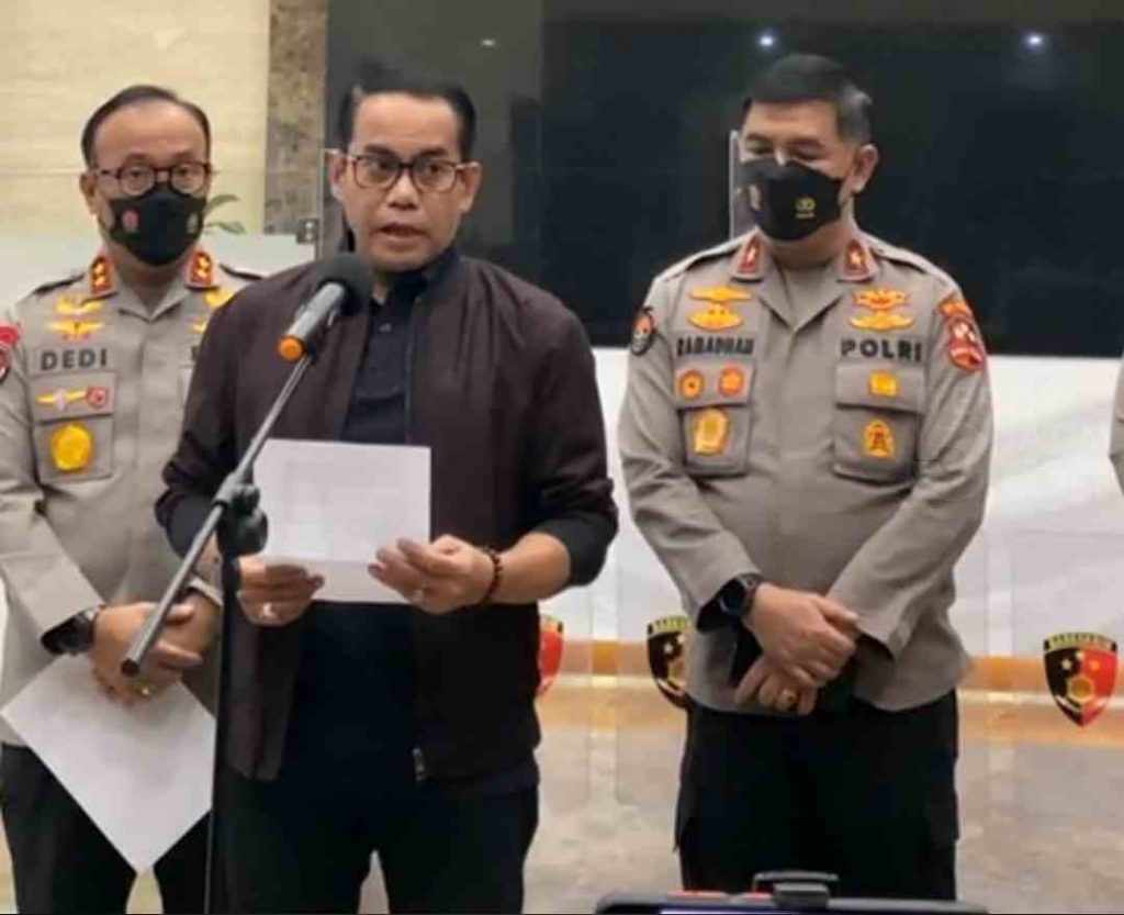 Ajudan Istri Irjen Ferdy Sambo Ditahan, Disangka Pasal Pembunuhan Berencana