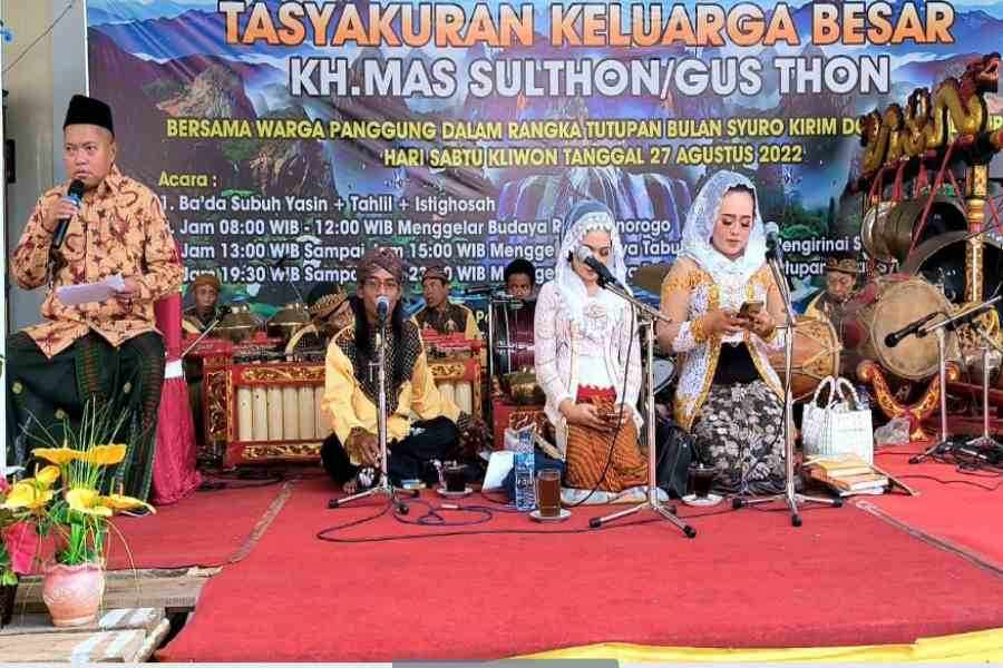 Tutup Bulan Suro, KH Mas Sulthon Gelar Tasyakuran Bersama Warga Dagangan Madiun