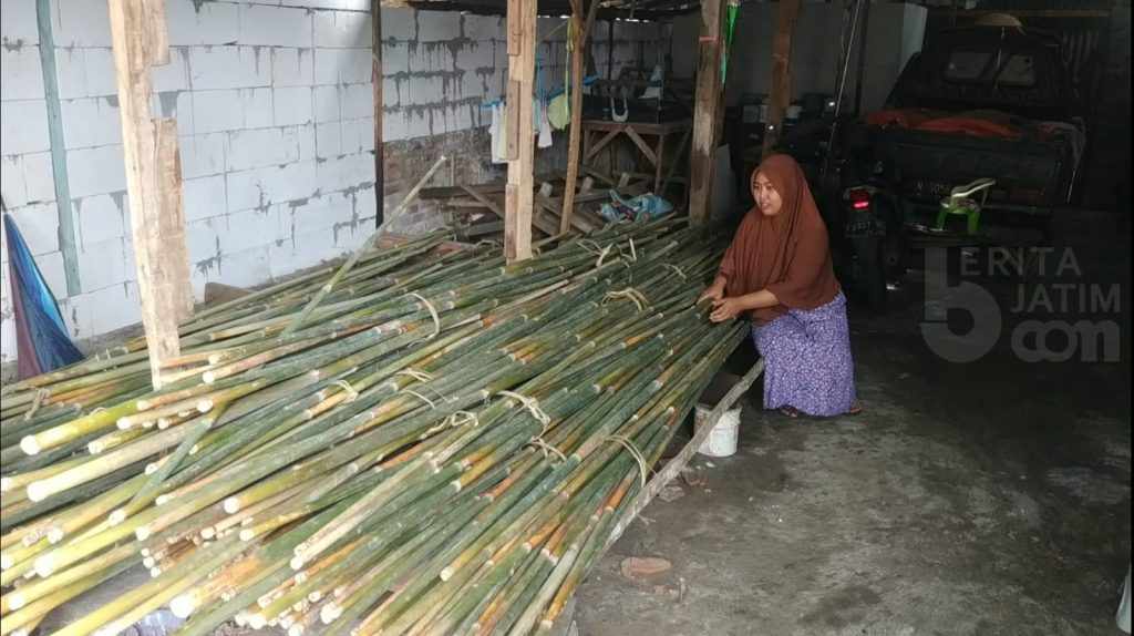 Jelang 17 Agustus, Penjual Bambu di Kota Pasuruan Kebanjiran Untung