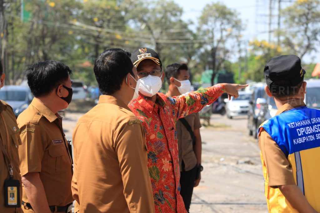 Tak Hanya Pelebaran, Gus Muhdlor Akan Bangun Taman di Pertigaan Jalan Bangah-Aloha