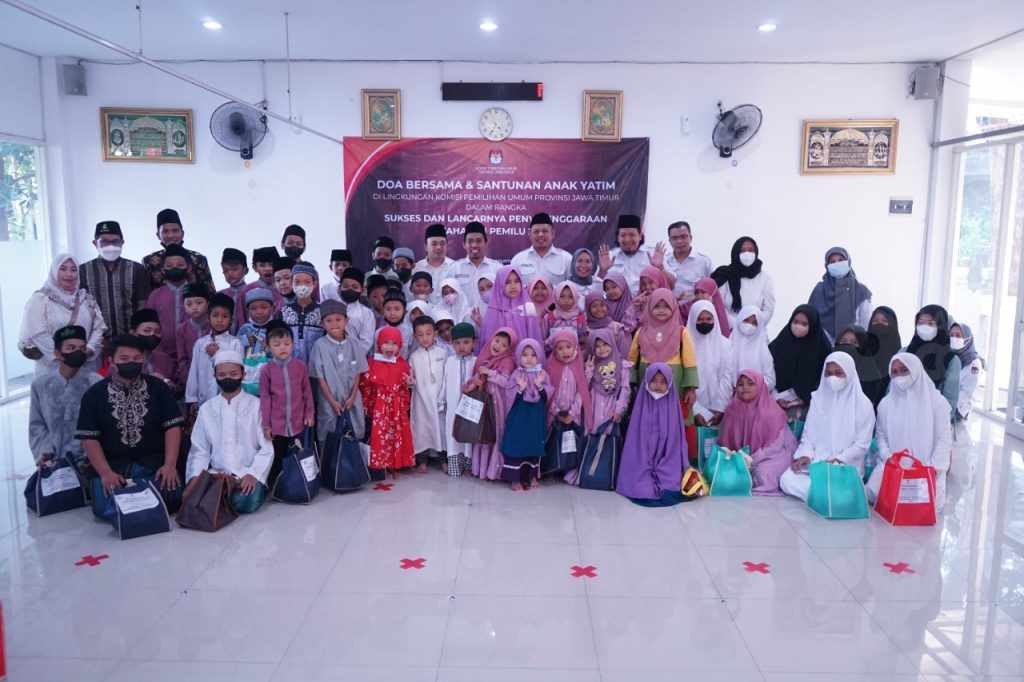 Doa dan Santunan Anak Yatim, KPU Jatim: Ikhtiar Sukses Pemilu 2024