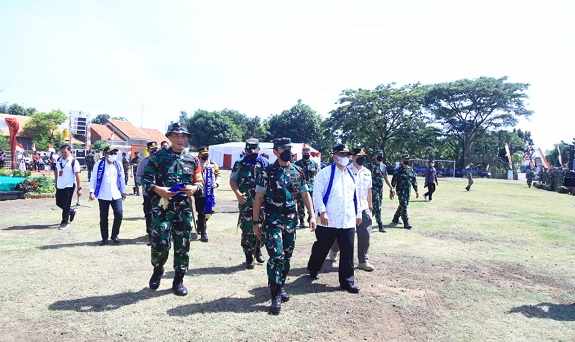 Pangdam V Brawijaya Apresiasi TMMD ke-114 di Desa Klampok Probolinggo