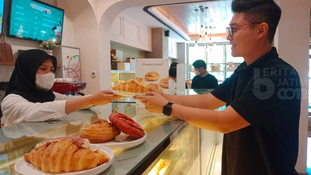 Hadirkan Resep Perpaduan Perancis dan Korea Selatan, Boulangeri dan Patisserie Siap Bersaing di Surabaya