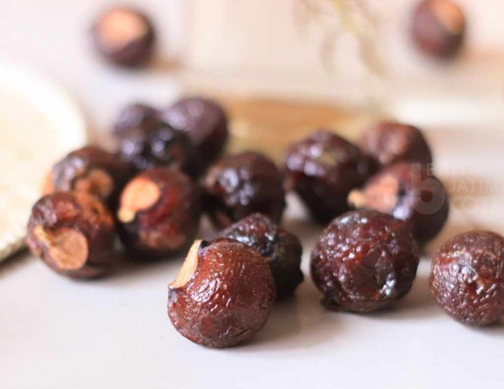 Manfaat Buah Lerak untuk Kebersihan pada Penggiat Zero Waste