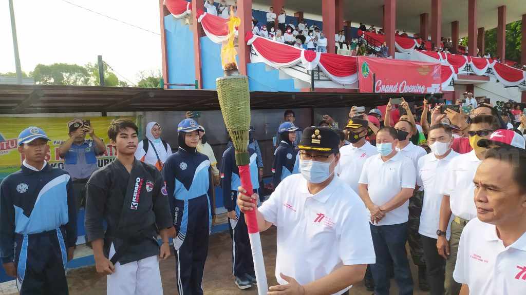 Bangkitkan Perekonomian di Kota Pasuruan, Gus Ipul Buka Event Olahraga Merah Putih