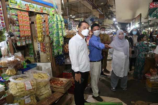 Harga Telur Ayam di Surabaya Rp30 Ribu/Kg, Pemkot Segera Operasi Pasar