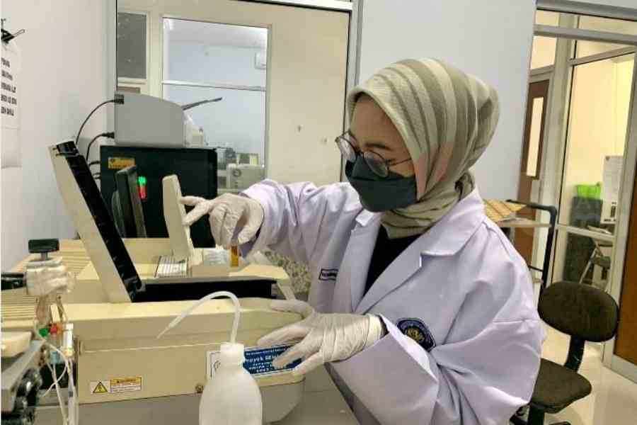 Mahasiswa FMIPA UB Malang Temukan Metode Deteksi Merkuri Pada Kosmetik Pemutih