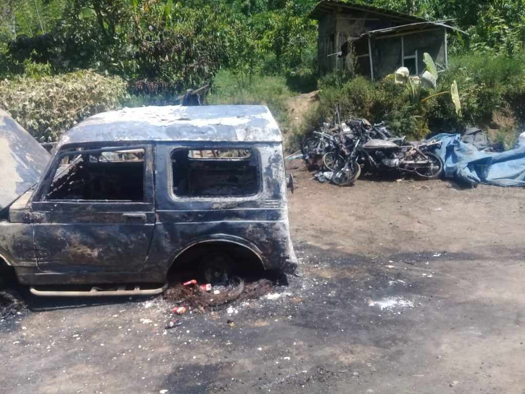 Rumah Warga Dekat Hutan di Jember Diserang, Mobil dan Sepeda Motor Dibakar