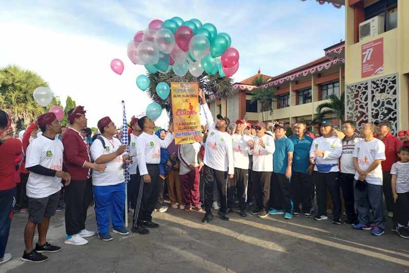 Jalan-jalan Cerdas 6.000 Guru Sumenep, Komitmen Peduli Pendidikan