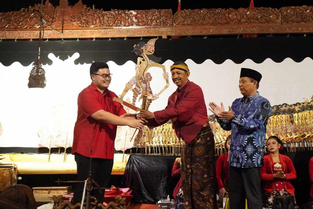 Menolak Punah, Bupati Kediri Minta Pepadi Munculkan Dalang Muda