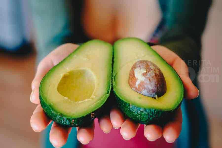 Intip 5 Bahan Alami Ampuh Hilangkan Jerawat Membandel, Mulai Lidah Buaya hingga Alpukat! Alpukat yang ternyata memiliki banyak manfaat. (Pixabay)