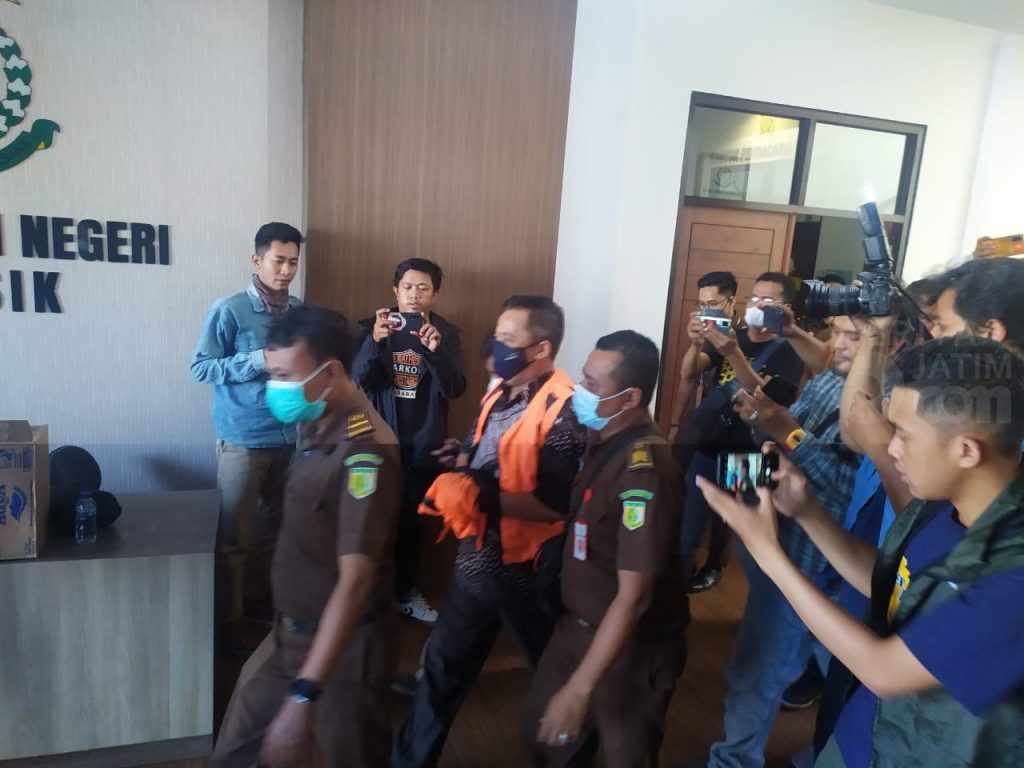 Kades Romoo Gresik Resmi Ditahan