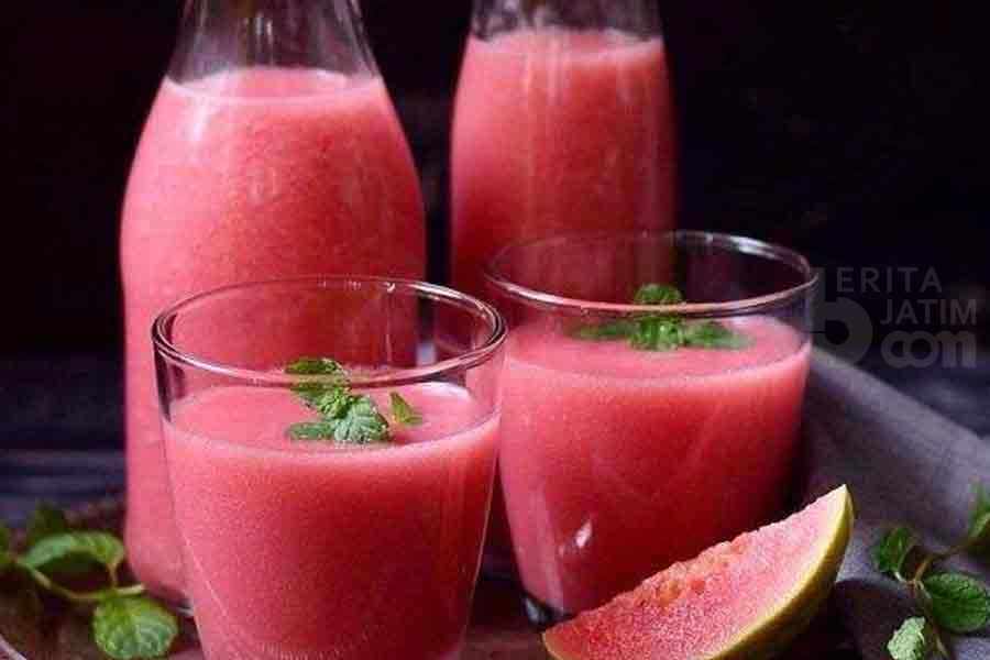 Buah jambu biji yang dibuat jus memiliki banyak manfaat untuk tubuh. (Pixabay)