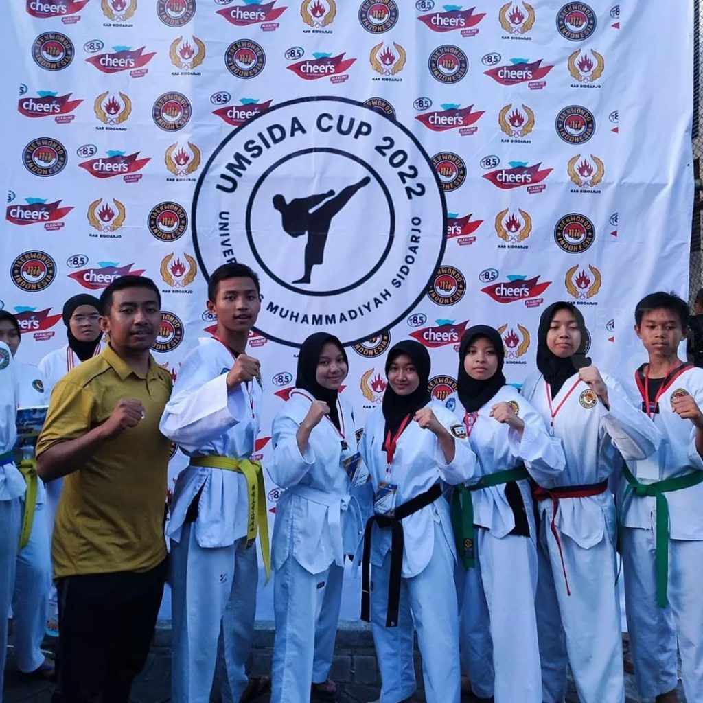 Siswa MAN 2 Kota Malang Sabet 7 Emas di Kejuaraan Taekwondo UMSIDA Cup 2022