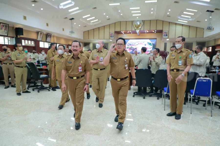 Kunjungan ke Kantor Bapenda, Ini Pesan Sekdaprov Jatim