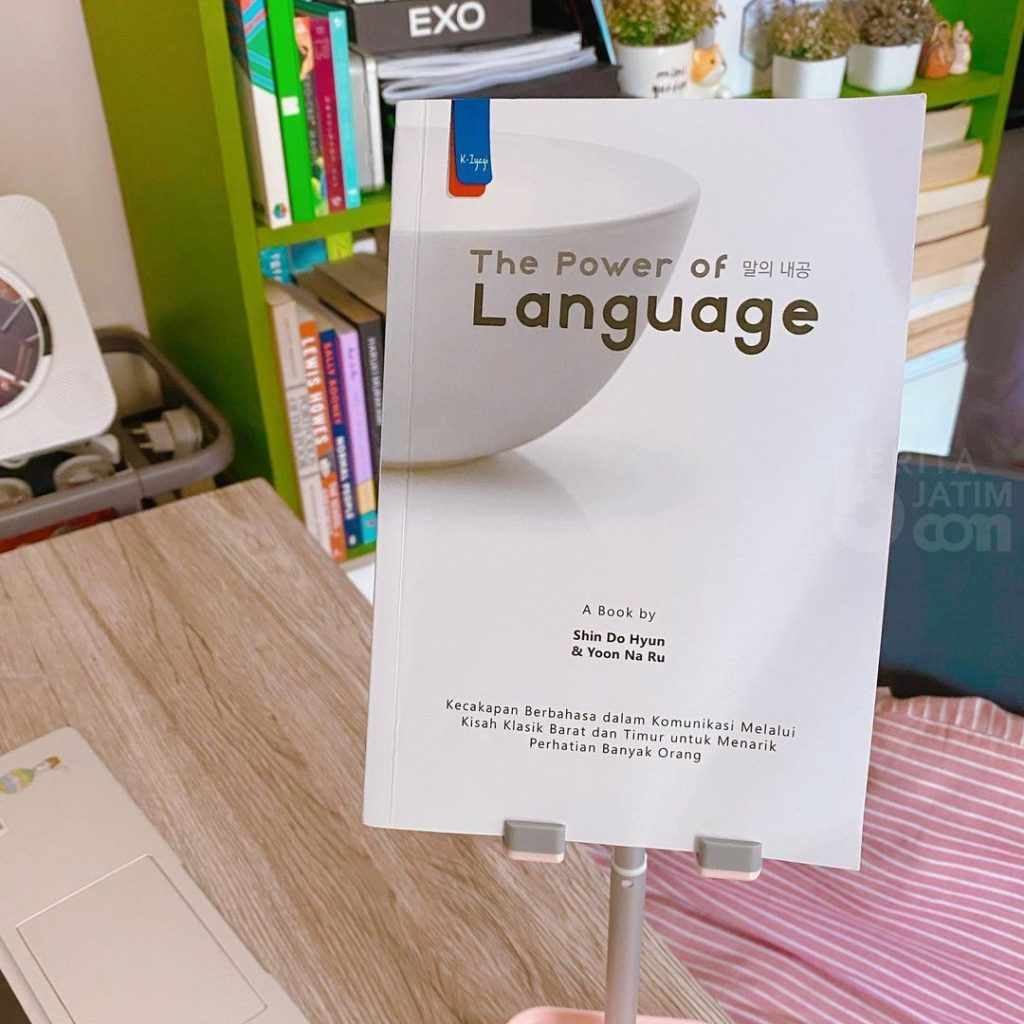 Sekilas Tentang Buku The Power of Language Karya Shin Do Hyun dan Yoon Na Ru