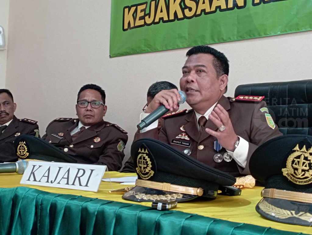 Penyidikan Dugaan Korupsi di BPR Bojonegoro, Kejari Sita Rp360 juta Kajari Bojonegoro Badrut Tamam
