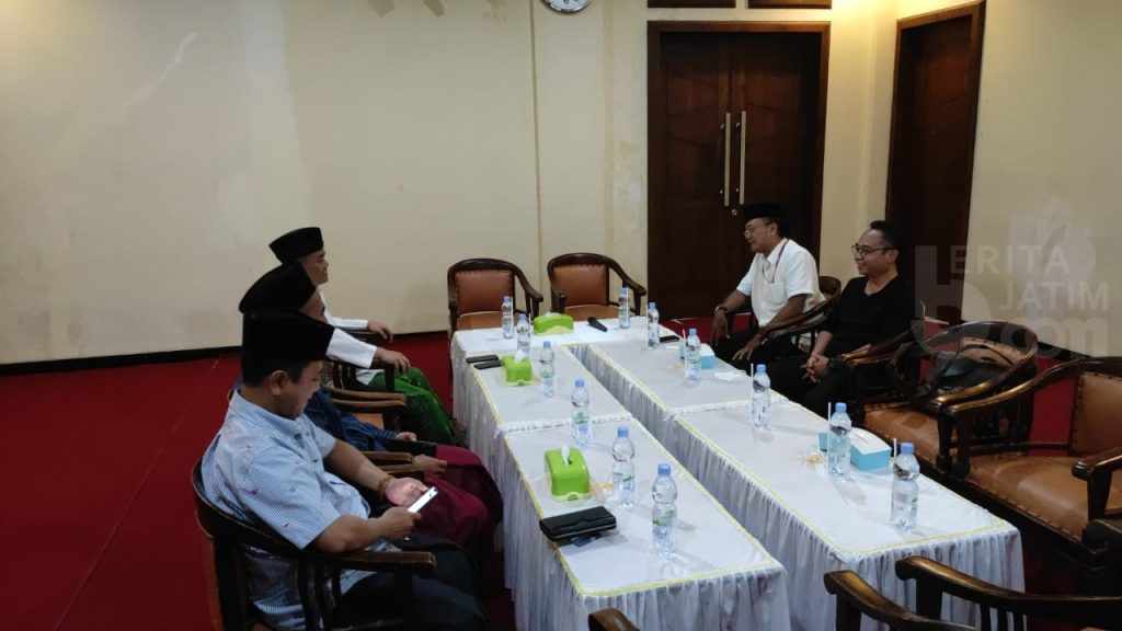 Eko Kuntadhi datang ke Pondok Lirboyo Kediri minta Maaf ke Ning Imaz