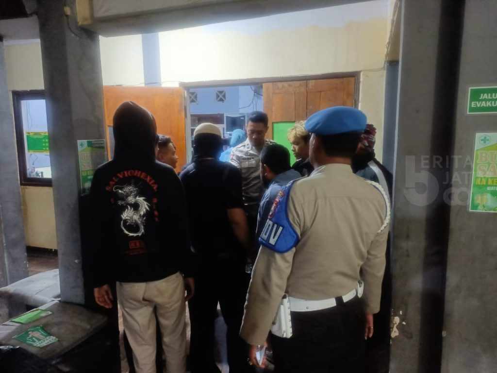 Cekcok Saat Nonton Karaoke, Pemuda di Probolinggo Dibacok Orang Tak Dikenal