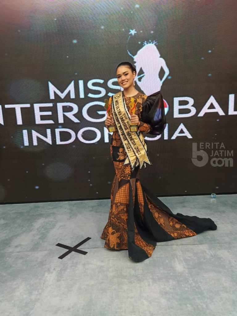 Remaja Putri Asal Kota Pasuruan Juarai Modeling Tingkat Nasional