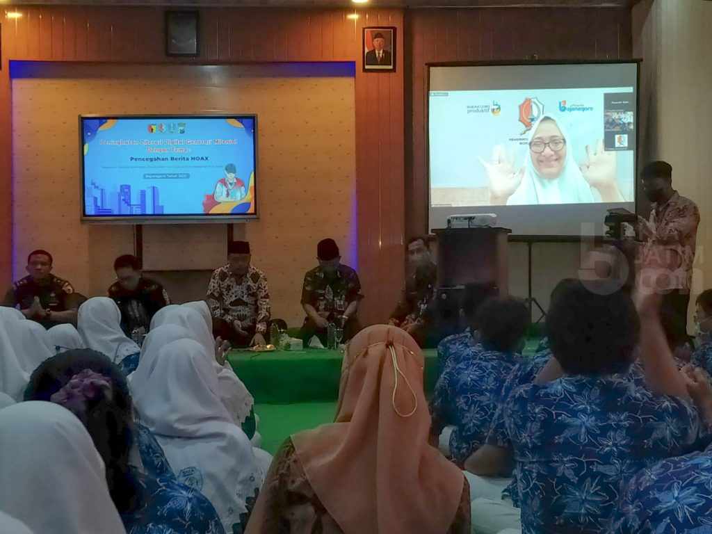 Kominfo Bojonegoro Bentengi Pelajar dari Serangan Informasi Bohong