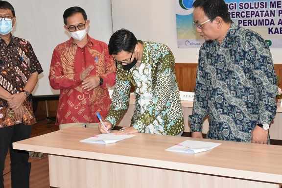 Dukung Pengelolaan Air di Subang, Elnusa Kembangkan Smart Retrofit