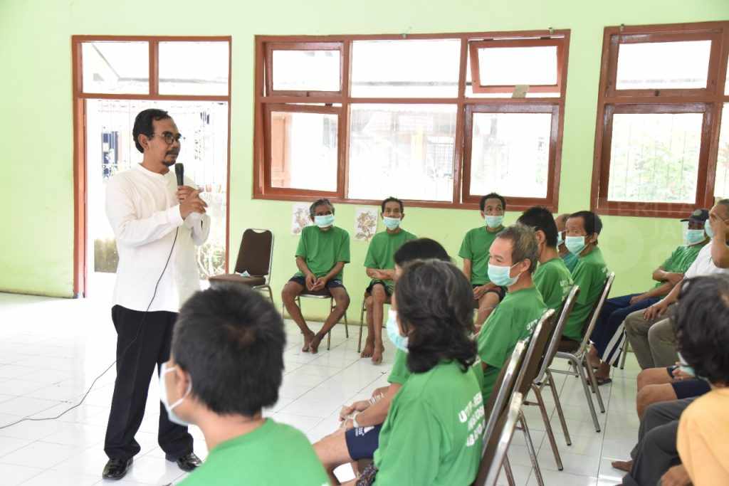 Puluhan Penghuni UPT Rehsos Pemkab Sidoarjo Rutin Mengikuti Program Trauma Healing