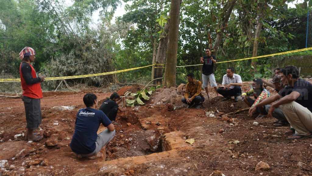 Warga Gresik Temukan Situs Purbakala di Wisata Gosari