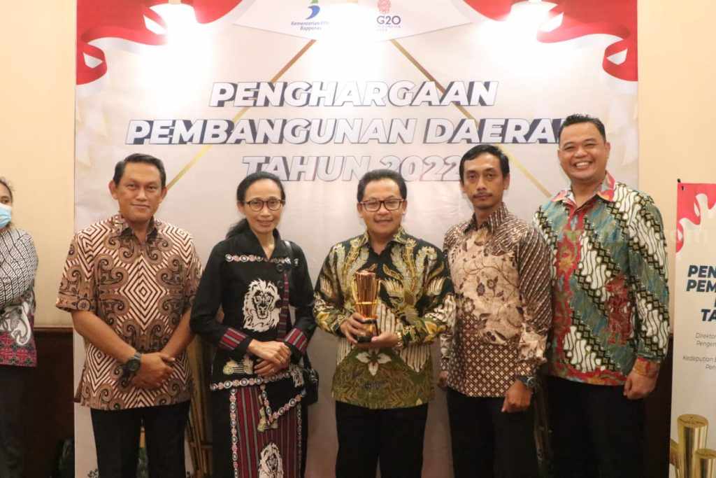 Kota Malang Raih Predikat Terbaik Ketiga Penghargaan Pembangunan Daerah 2022
