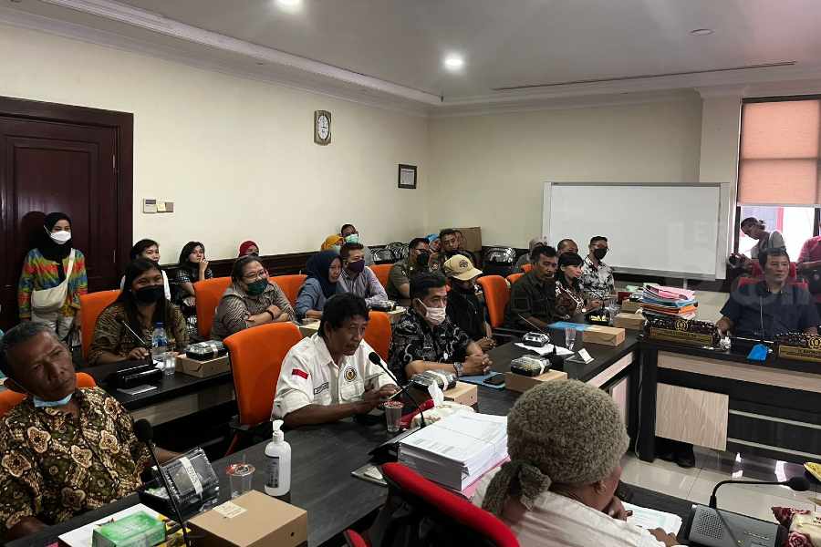 Terganggu Suara Bising dan Keamanan Alexa Club, Warga Kedurus Ngadu DPRD Surabaya