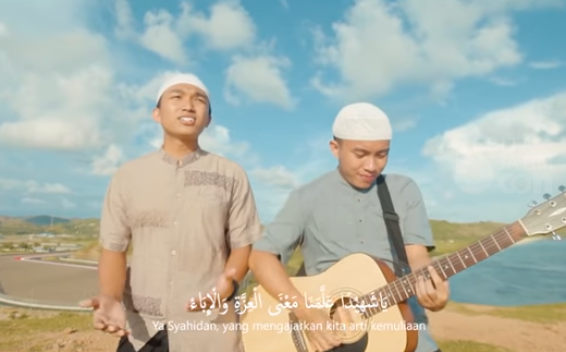 Punya Makna Mendalam, Ini Lirik Lagu Ya Syahidan – Santri Njoso Versi Akustik