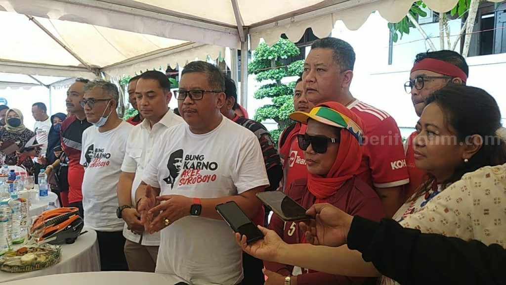 Dapat Laporan Kada PDIP Soal Komunikasi, Hasto: Bu Khofifah Cepat, Wakil Ada Hambatan