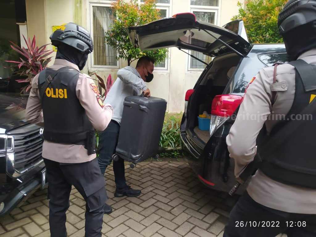 Hari Ketiga KPK di Bangkalan, 4 OPD Digeledah