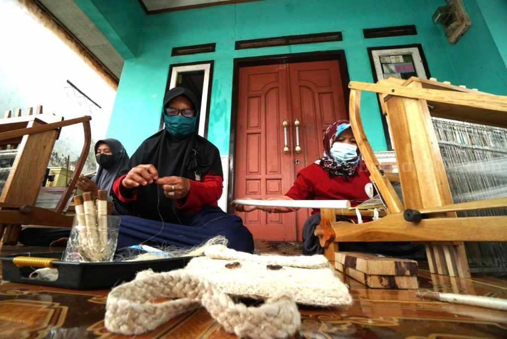 Pertamina EP Subang Field Kembangkan Produk Green Textile