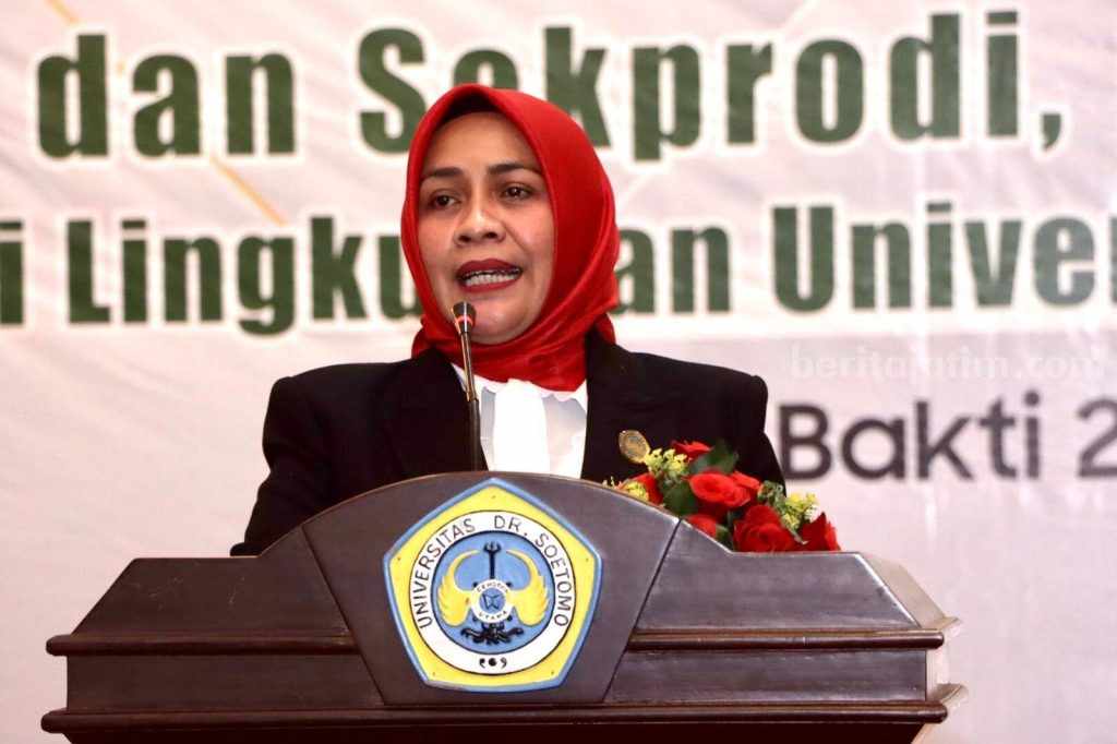 73 Pejabat Struktural Unitomo Surabaya Resmi Dilantik