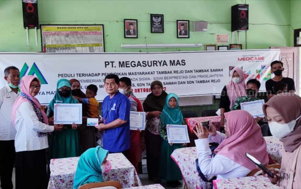 PT Megasurya Mas Beri Beasiswa Bagi Pelajar Berprestasi dan Prasejahtera