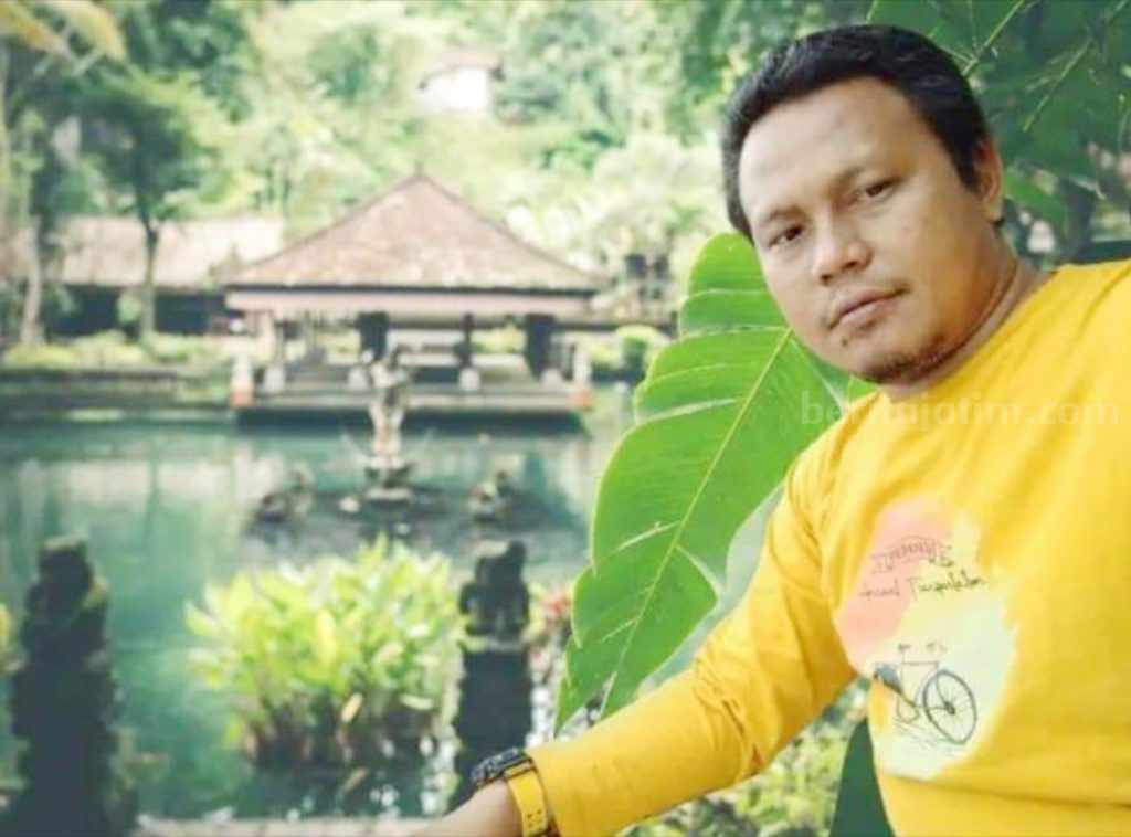 Semasa Kecil Bantu Ortu Jualan Kue Keliling, Warga Buduran Sidoarjo Ini Nasibnya Berubah