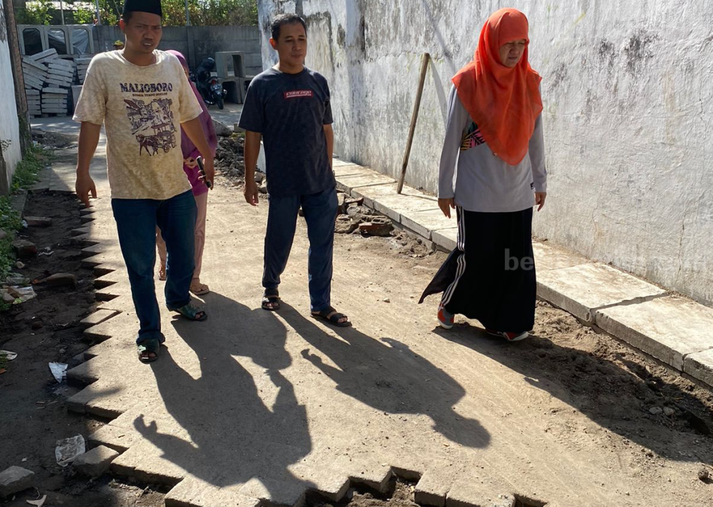 Pembangunan Infrastruktur Kampung Molor, DPRD Surabaya: Resahkan Warga!