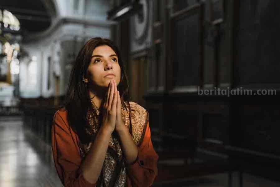 tren-manifesting-untuk-mewujudkan-harapan-apa-itu-sebenarnya