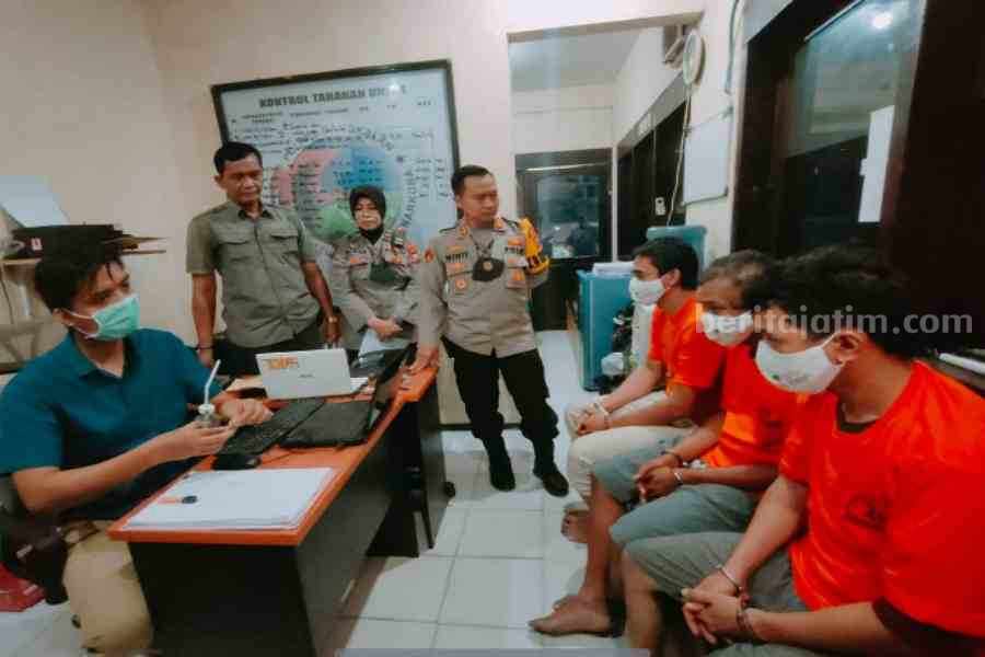 Nyabu di Atas Rumah Pohon, 3 Warga Bangkalan Digerebek