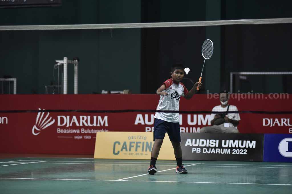 Keterbatasan Tak Surutkan Semangat Pebulutangkis Asal Sragen Ini Bersaing di Audisi PB Djarum 2022