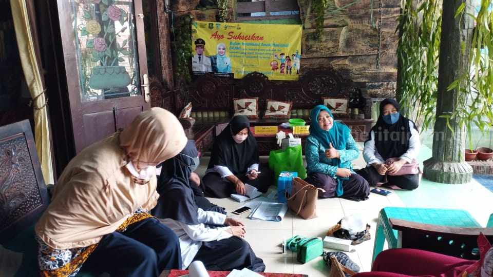 Berkat ‘Emak-emak’, Imunisasi Anak di Sumenep Capai 96 Persen
