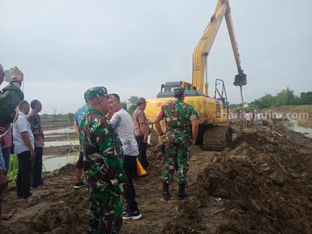 Pemkab Gresik Kebut Perbaikan Tanggul Jebol di Desa Cermen
