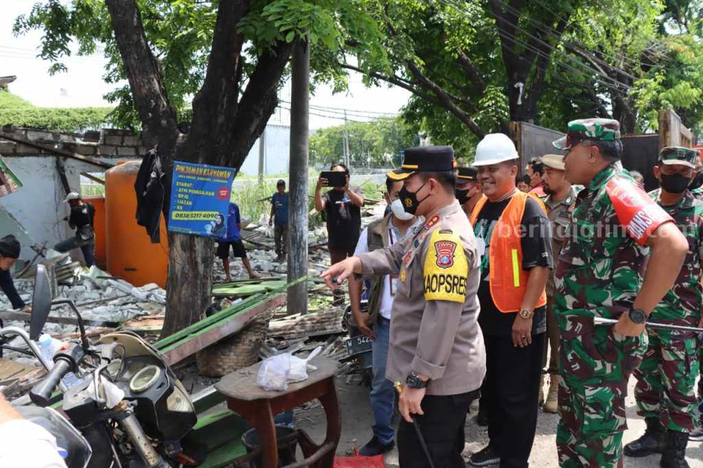 Sebelum Akhir Tahun, Relokasi Kios Pelebaran Jalan di Manyar Gresik Tuntas
